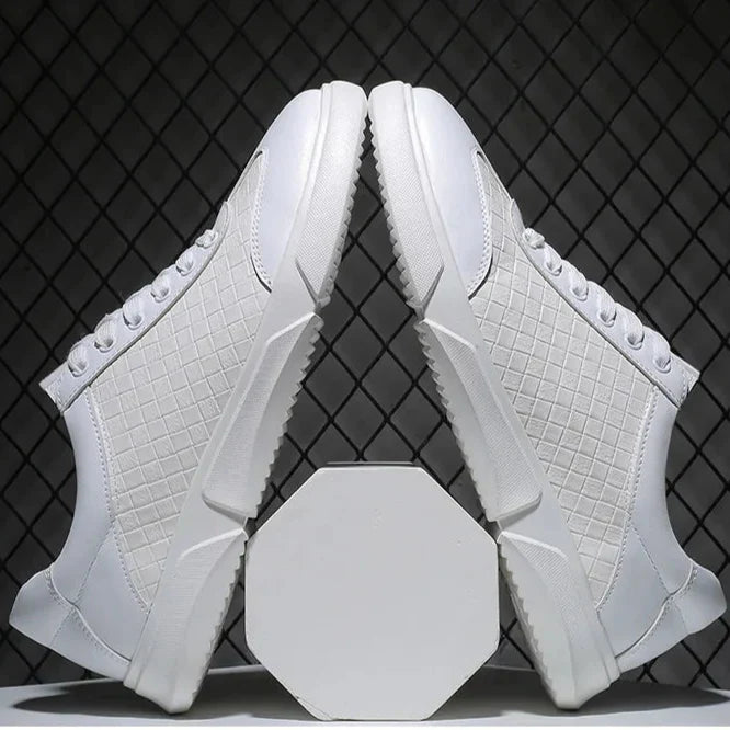 Aztan Sneakers