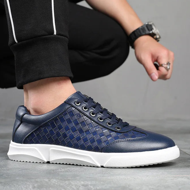 Aztan Sneakers