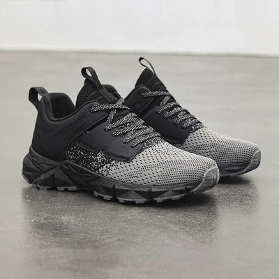 Lucan Bolt Sneakers